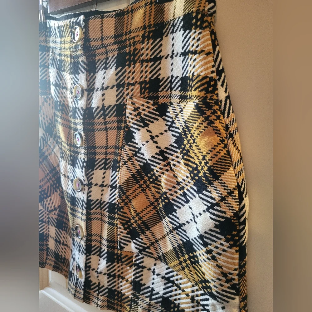 MAEVE Anthropologie Plaid Button Skirt Black Golden Yellow 6 - Picture 6 of 13